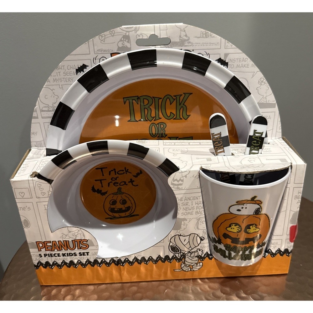 Peanuts Snoopy Halloween 5PC Kids Dinnerware Plate Bowl Cup Fork Spoon Pumpkin